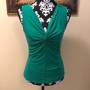 💚 Bar III Stretchy V-Neck knot sleeveless top